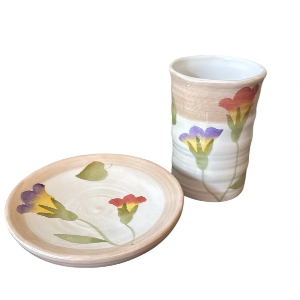 Croscill Floral Tulip Bud Bathroom Cup and Soap‎ Dish Ceramic Set